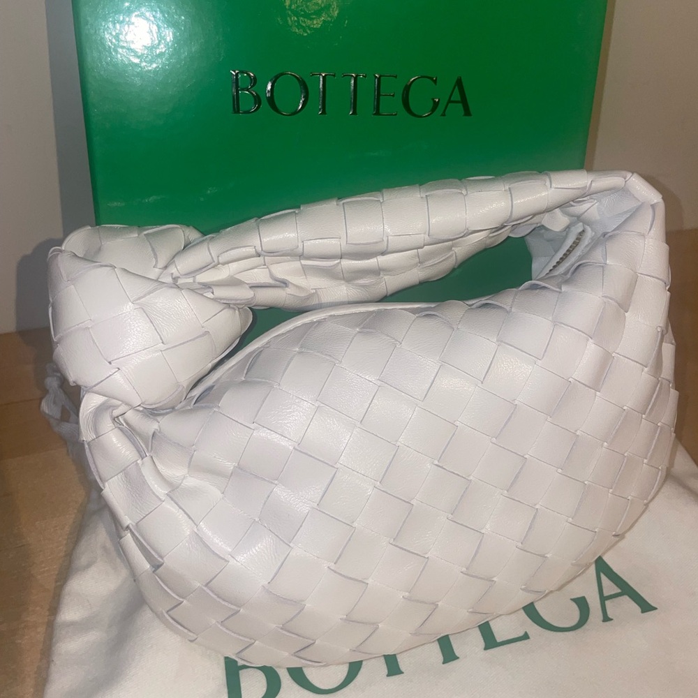 Bottega Veneta 🦋 Jodie. New.